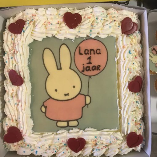 nijntje taart 20 personen