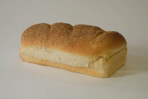 Sesam witbrood