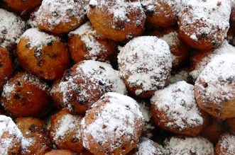 oliebol met krent